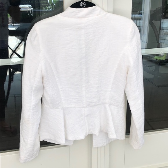 White linen blazer - Picture 2 of 2
